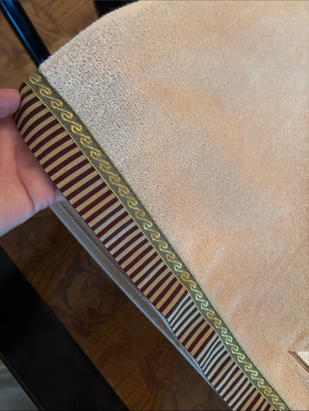 Avanti Beige/Tan Palm Embroidered Bath Towel with Decorative Border